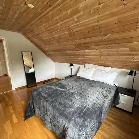3 Bedroom House Near For Ons 2024 Villa